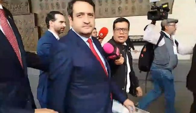 Así reaccionó Andrés Manuel López Beltrán a una pregunta de Latinus