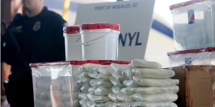 Cae adolescente con un millón de dólares en drogas; quería cruzar a EEUU por frontera con Sonora