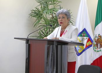 Educacíón continua a funcionarios estatales