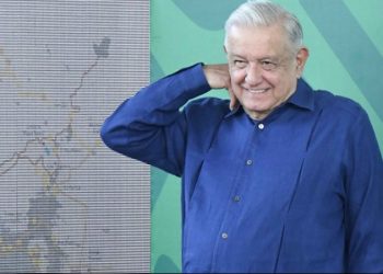 Claudia ajusta el gabinete: los heridos buscan a López Obrador para quejarse, pero no lo encuentran