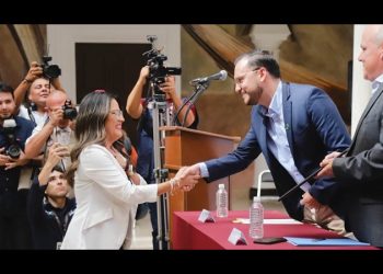 Congreso de Sonora recibe reconocimiento al mérito archivístico