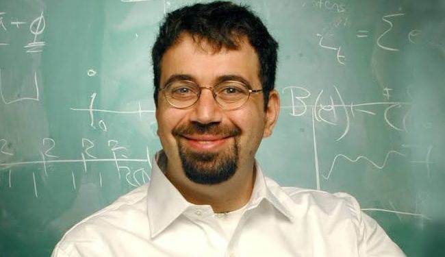 Daron Acemoglu, el economista que dice que la innovación tecnológica no equivale a prosperidad