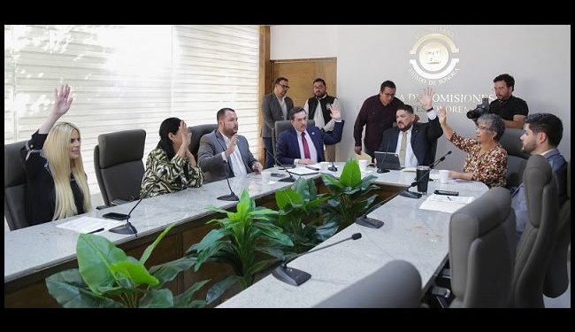 Aprueban en comisión dictamen para cambiar de nombre y fusionar dependencias del Gobierno Estatal