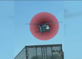 Helicóptero de Marina se enfrenta a balazos con convoy de civiles armados en Sinaloa