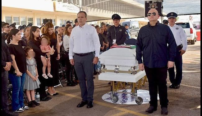 Rinden homenaje póstumo a Jesús Edgardo Valenzuela Soqui policía municipal fallecido en accidente de tránsito