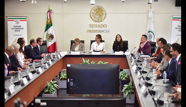 Instala Lorenia Valles Comisión de minería