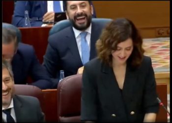 Entre carcajadas envían Feliz Navidad a Maduro desde la Asamblea de Madrid