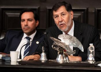 Senado guarda un minuto de silencio por migrantes asesinados en Chiapas