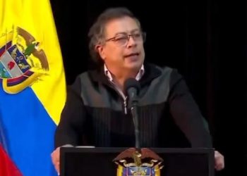 Petro convoca a la movilización popular ante el inicio de golpe de Estado