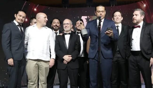 Eduardo Ramírez obtiene 4 premios Reed Latino por campaña electoral