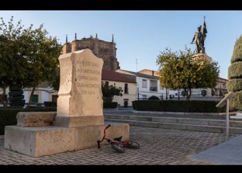 Las cenizas de Hernán Cortés languidecen en una caja fuerte en Cáceres con su proyecto de exposición en el aire