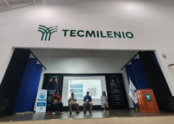 Llaman a acciones urgentes contra la sobrepesca y la contaminación en el 2° Foro por el Océano desde el Caribe Mexicano