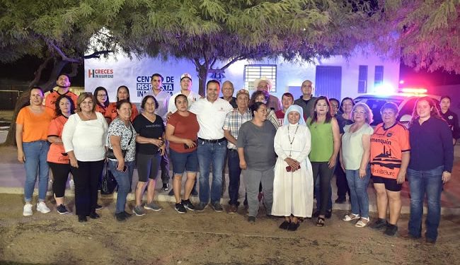 Entrega Toño Astiazarán Centro de Respuesta Inmediata y patrulla en la colonia Eusebio Kino