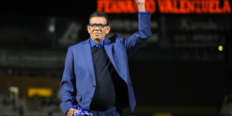 Estadio Fernando Valenzuela: el homenaje que tuvo que esperar una década