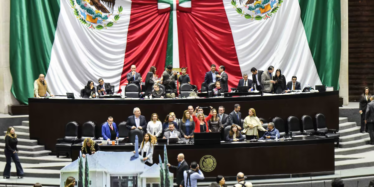 Vía libre al nuevo órgano regulador de competencia y al blindaje del litio