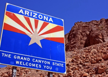 Un ciudadano estadounidense salía hacia México por la frontera en Arizona y la CBP lo detuvo por lo que llevaba en su vehículo