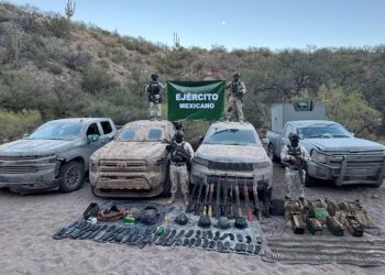 Así se ve el arsenal que la Defensa y Guardia Nacional le quitaron al narco en Sonora
