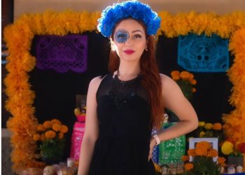 Maestra de primaria de Sonora conquista TikTok con su belleza