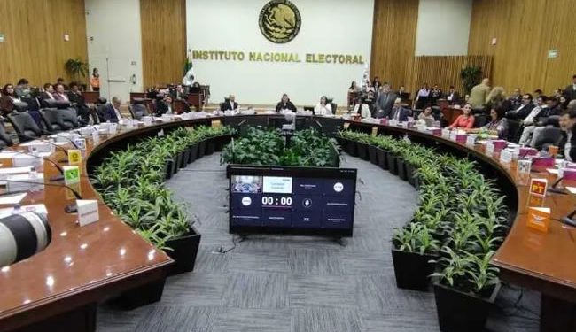 INE aprueba marco geográfico para elección judicial; 39 cargos por ciudadano y hasta 600 boletas impresas