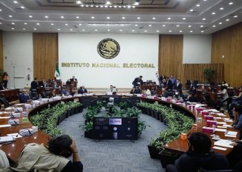 Morena y aliados van en contra de controversia constitucional del INE