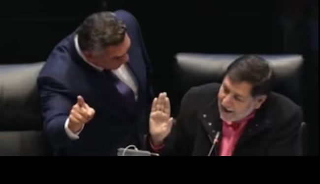 Alito Moreno pierde el control y encara a Fernández Noroña en el Senado: “¡A mí no me grites!”