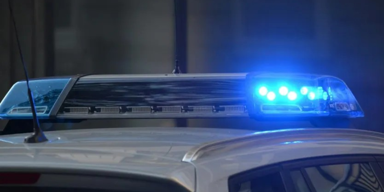 Hombre es Arrojado Sin Ropa Desde Vehículo en Movimiento en Caborca