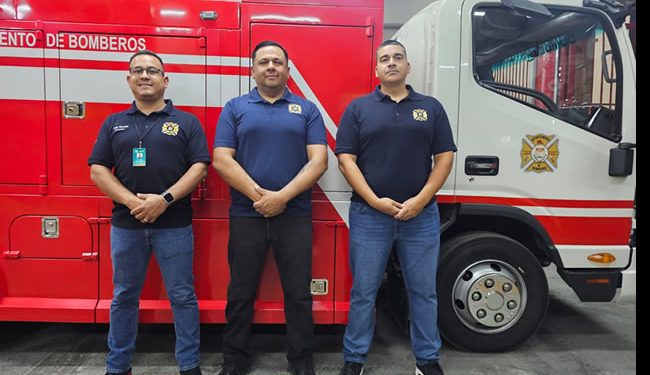 Reciben Bomberos de Hermosillo capacitación internacional sobre incendios en edificios altos