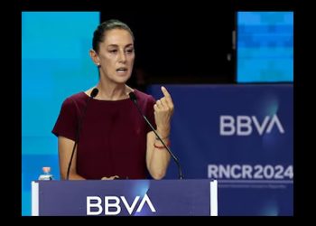 HR Ratings cambia a negativa la perspectiva de México pero mantiene calificación en BBB+