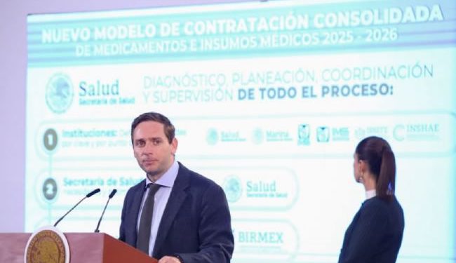 Gobierno de Sheinbaum arranca diálogo con farmacéuticas para abasto de medicamentos