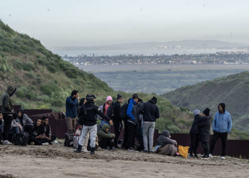 Polleros suben precio por plan antimigrante