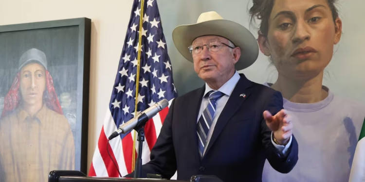 EU respalda a Ken Salazar tras dichos contra AMLO; “hay trabajo por hacer”, asegura