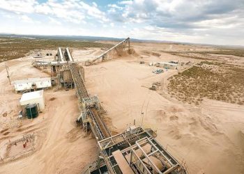 Denuncian en Canadá violaciones laborales en mina Camino Rojo