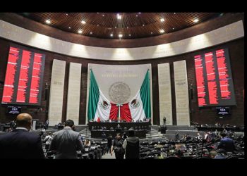 Publican dictamen para extinguir organismos autónomos