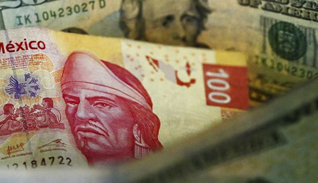 Incertidumbre por elecciones de EU podría elevar el dólar a 21 pesos: Banorte