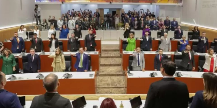 Diputados aprueban en comisiones contratación de deuda por mil 500 millones de pesos