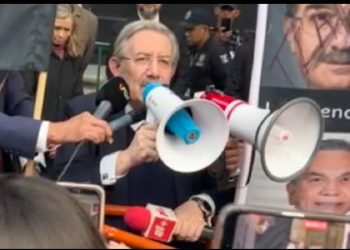 ‘Estamos tristes’, ministro Aguilar habla con trabajadores tras votación de la Reforma Judicial