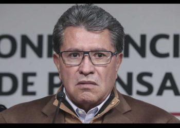 Acusan a Monreal de realizar vuelo ilegal en helipuerto no autorizado