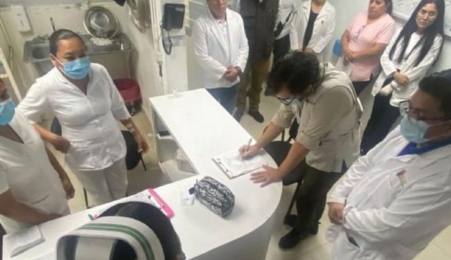 Unos 20 mil trabajadores preparan paro en el IMSS-Bienestar