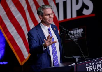 Trump elige al multimillonario Scott Bessent como secretario del Tesoro