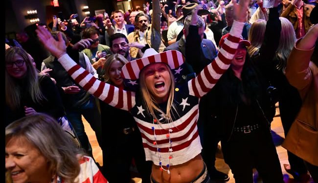 Los republicanos logran el control del Senado y aspiran a retener la Cámara baja
