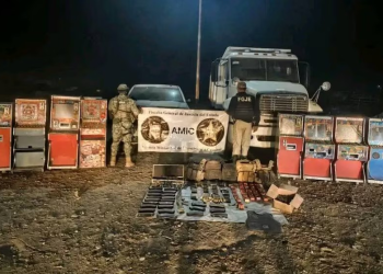 Tragamonedas y material bélico; Marina da otro golpe al narco en Sonora