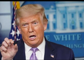 Trump valora sustituir periodistas tradicionales por blogueros afines en la Casa Blanca