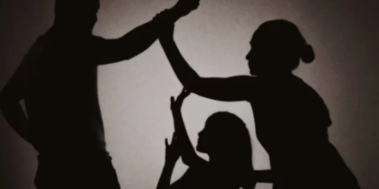 Detienen a tres en Hermosillo por violencia familiar