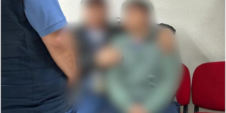 Rescatan a dos víctimas de secuestro telefónico en Sonora; extorsionadores exigían 500 mil pesos por su liberación