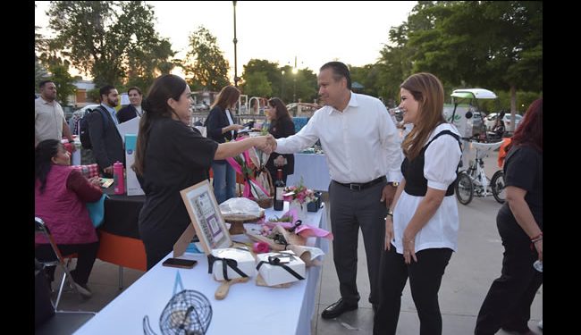 Constatan Toño Astiazarán y Patty Ruibal éxito de la Sexta Feria de las Mujeres