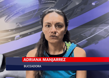 Buceadora promueve turismo sostenible en el Mar de Cortés