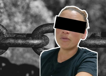 Detienen a madre que mantenía encadenado a su hijo de 11 años en Sonora