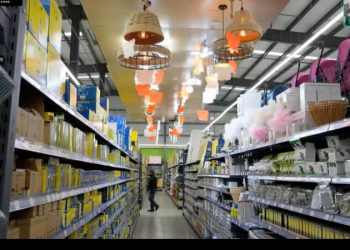 Aseguran 3 millones de artículos de Maxibodega y ‘La Tienda China’