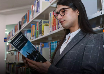 Profesor de Sonora Norte gana Concurso del Libro Sonorense 2024