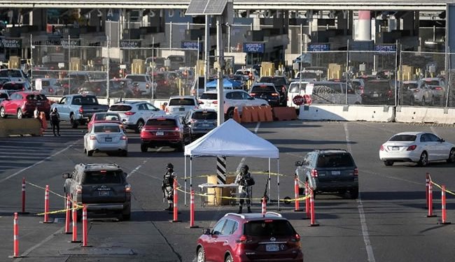 Consulados y gobernadores fronterizos, preparados ante eventual deportación masiva, ratifica Sheinbaum